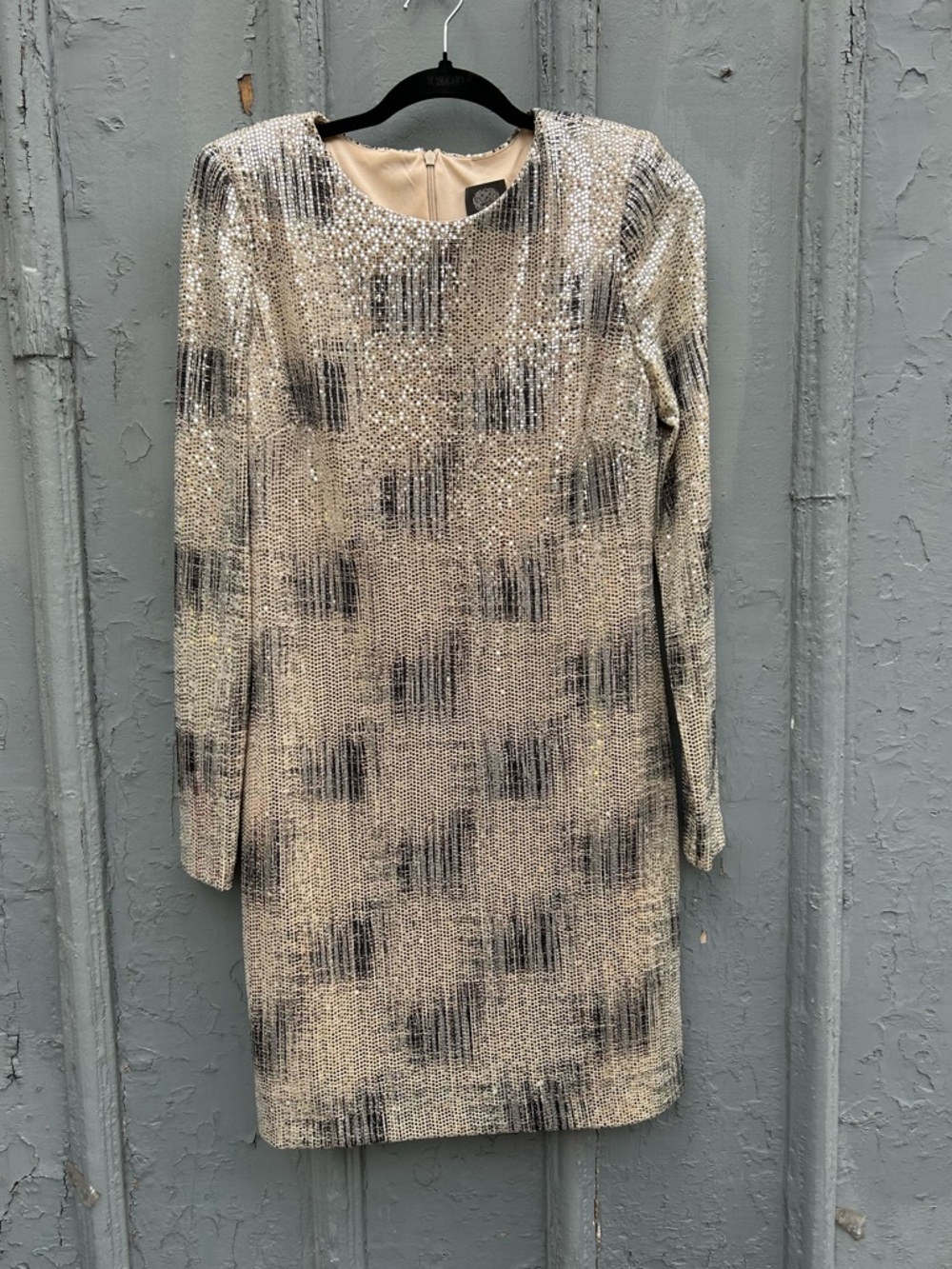 Vince Camuto Silver long sleeve shift, size 10